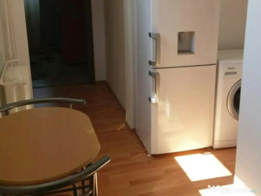 Apartament 2 camere decomandat 