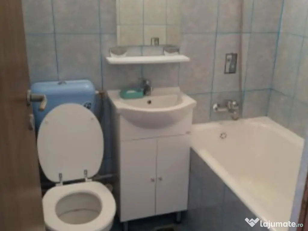 Apartament 2 camere decomandat 