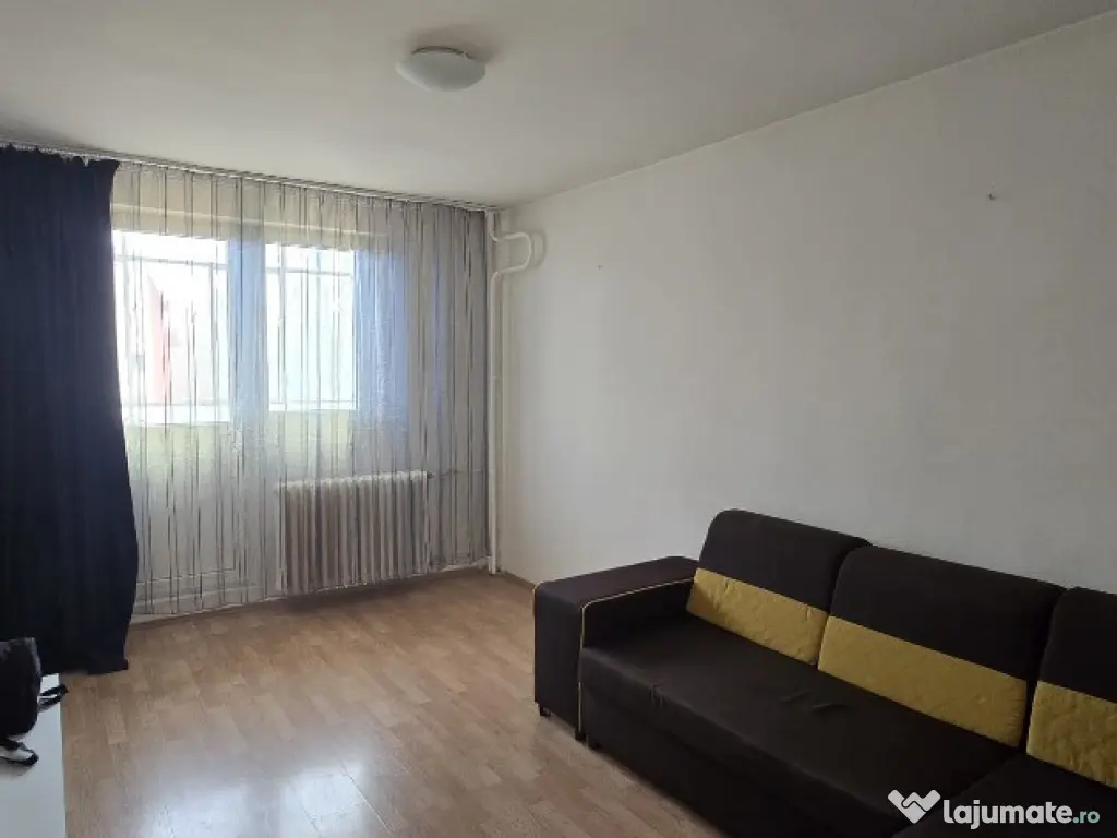 Apartament 2 camere decomandat 