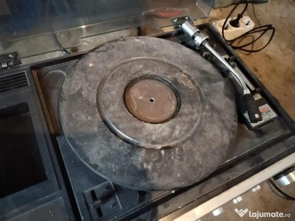 Combina muzicala Poppy 900 japoneză nefuncționala 