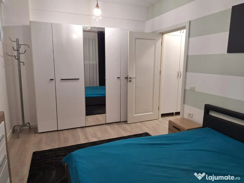 Închiriez  apartament Mamaia sat în 