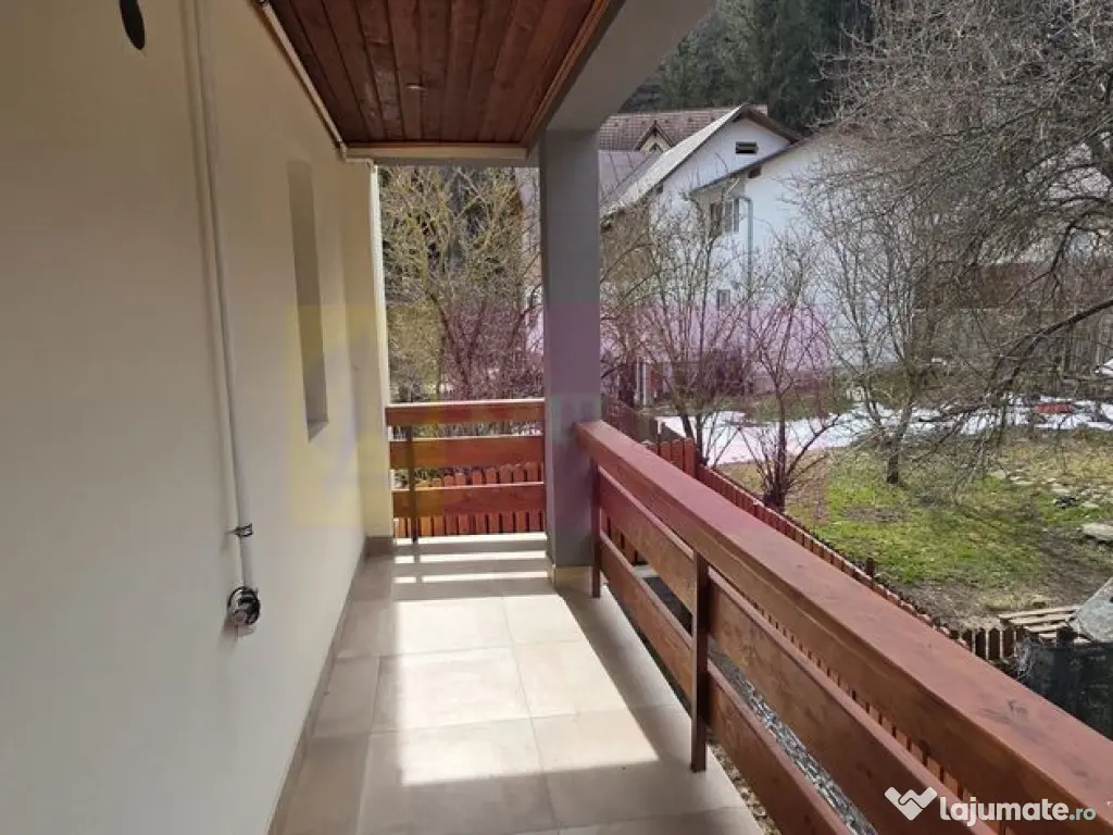 Apartament 2 camere, etaj 1, de vanzare in Busteni 