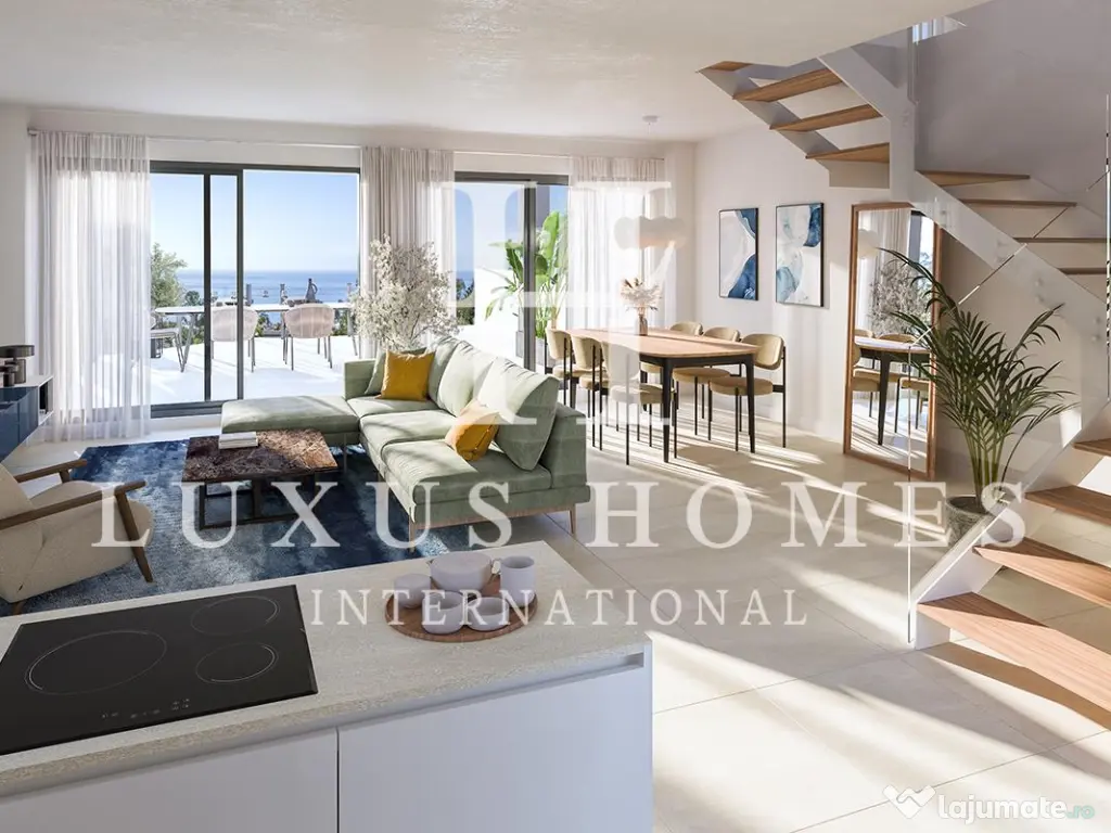 Penthouse cu piscină și priveliști spre mare, situată într-o zonă privilegiată 