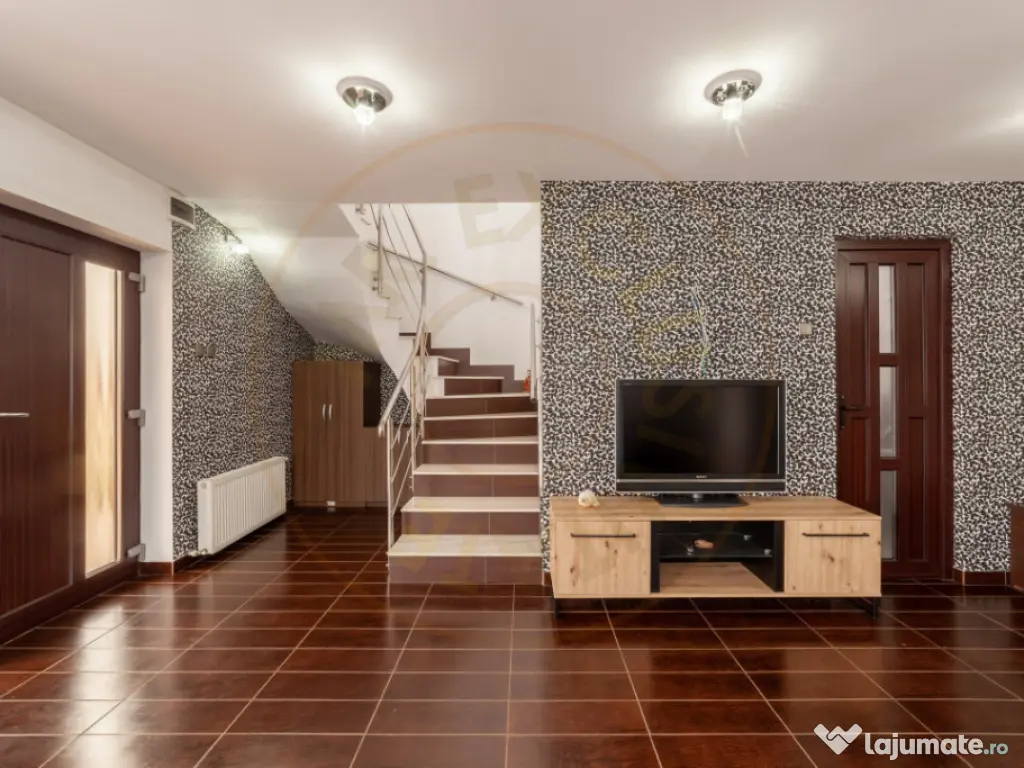 Casă cu 3 dormitoare de închiriat | Prundu Mic | Teren 780 