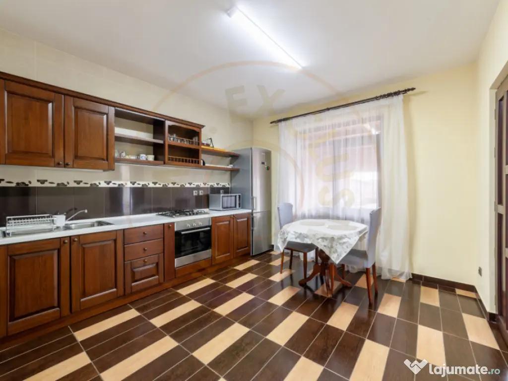 Casă cu 3 dormitoare de închiriat | Prundu Mic | Teren 780 