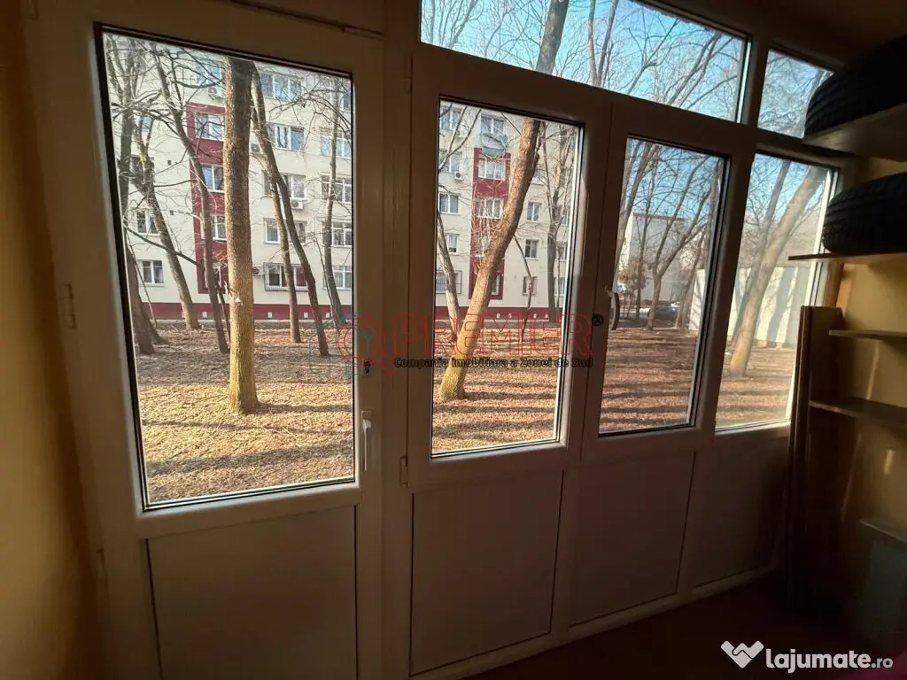 Sector 4 - Aleea Resita - Apartament 3 camere - disponibil 