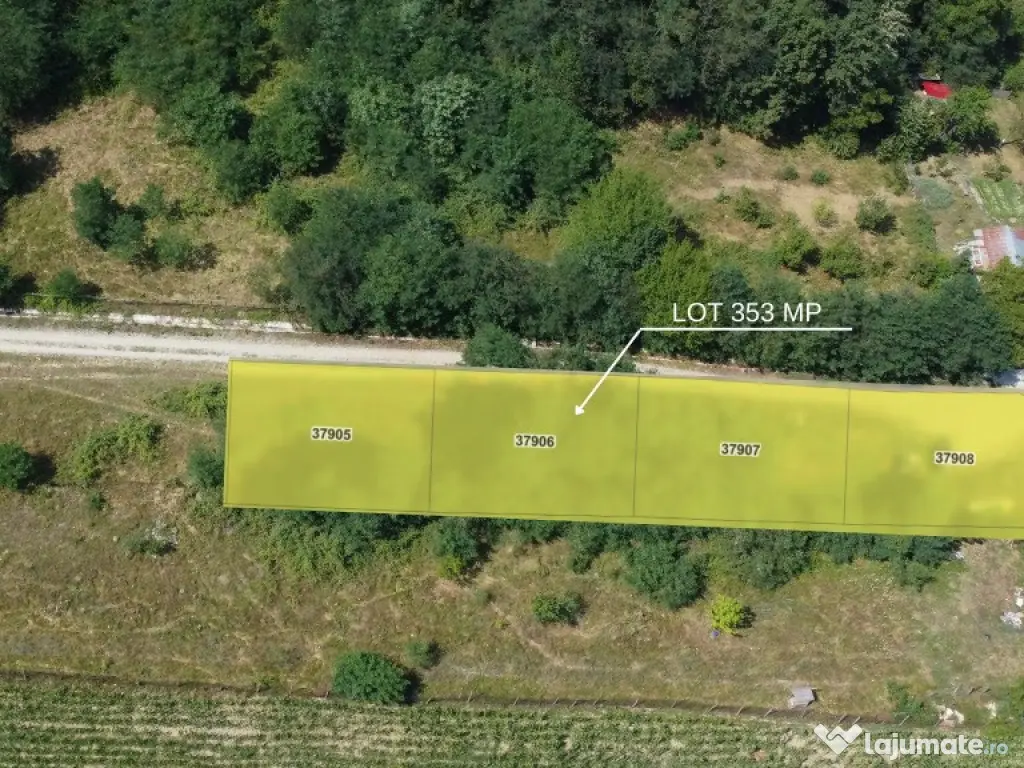 TEREN IDEAL PENTRU A-FRAME SAU UN CONTAINER MODERN 