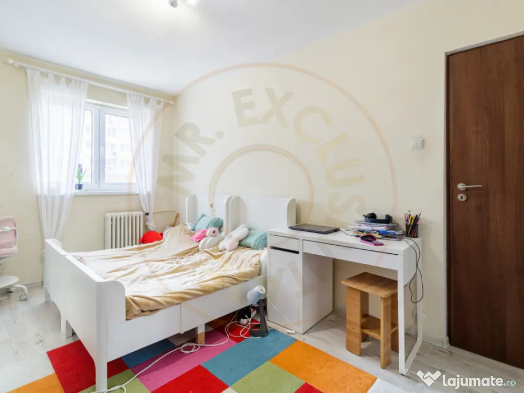 Apartament 3 camere 800 m metrou Raul Doamnei 