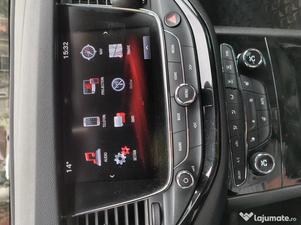 Vând sau schimb cu Zafira C și cu defecte 