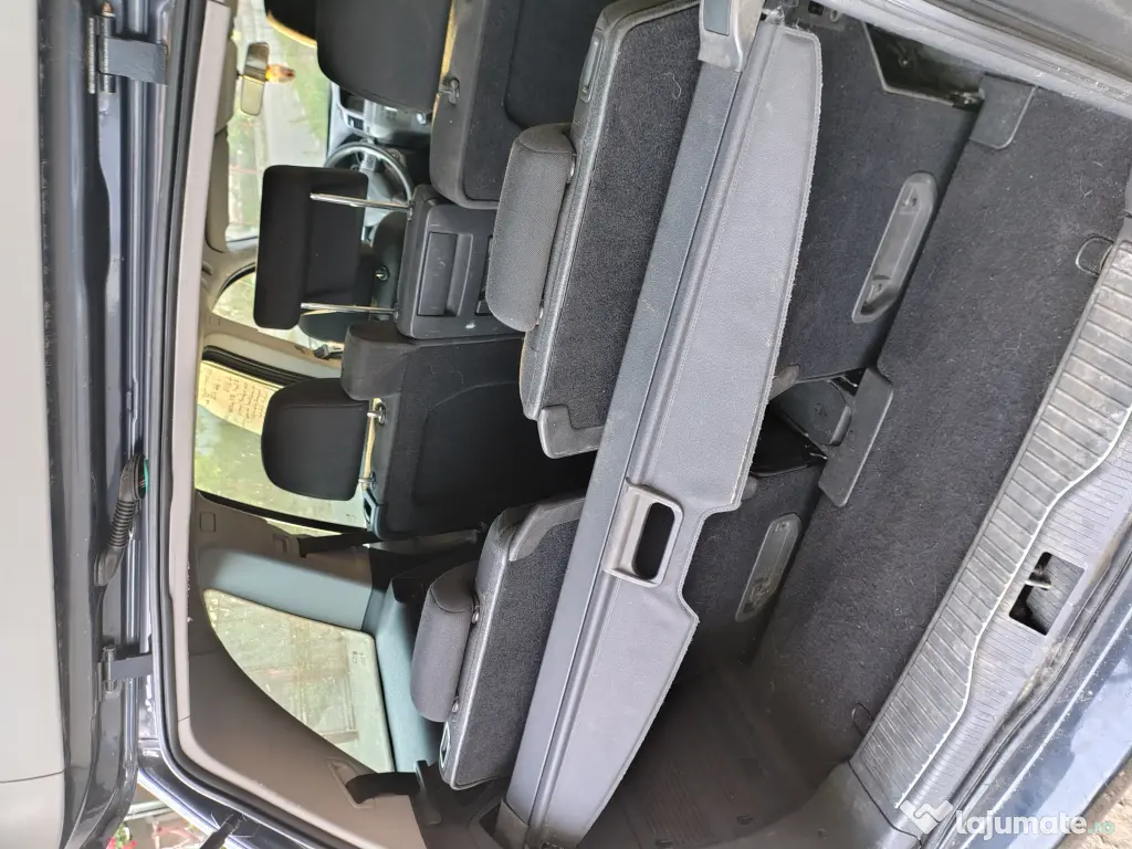 Vând Zafira B 1.6 GPL 