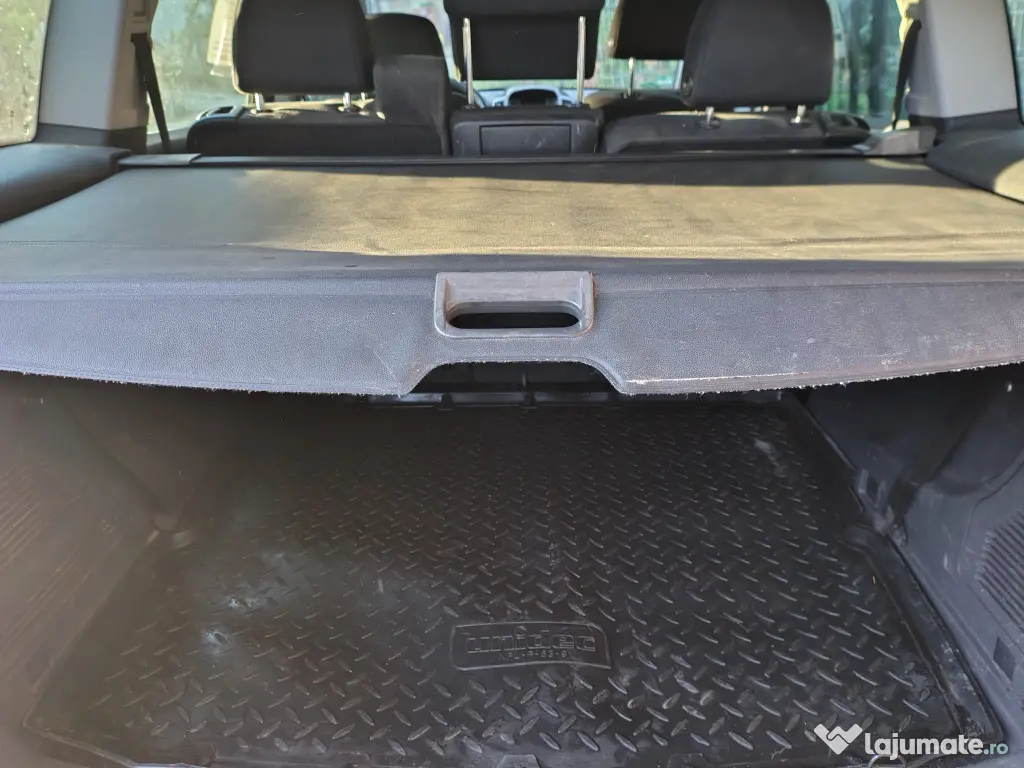 Vând Zafira B 1.6 GPL 