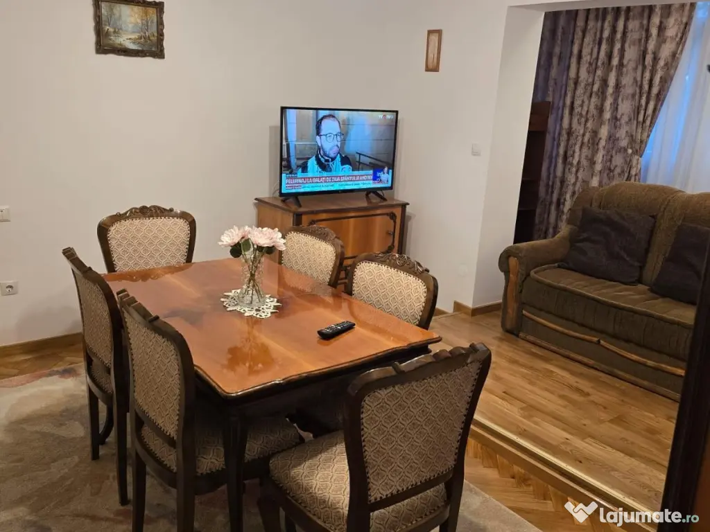 Apartament de vânzare, 3 camere și garaj, Deva, jud. Hunedoara 