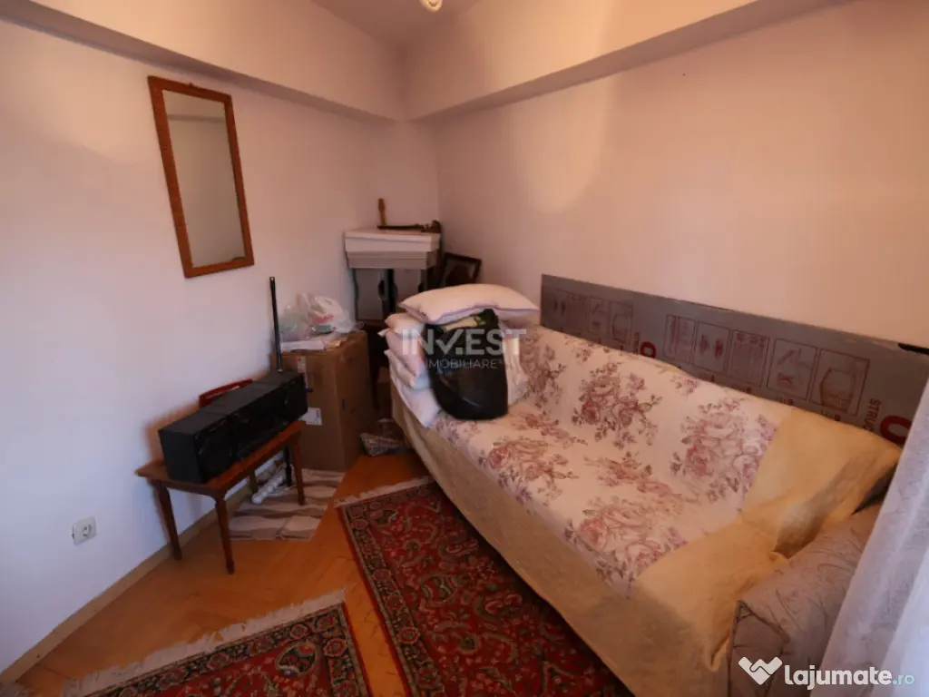 Apartament de vanzare, 4 camere, decomandat, zona Pacurari-P 