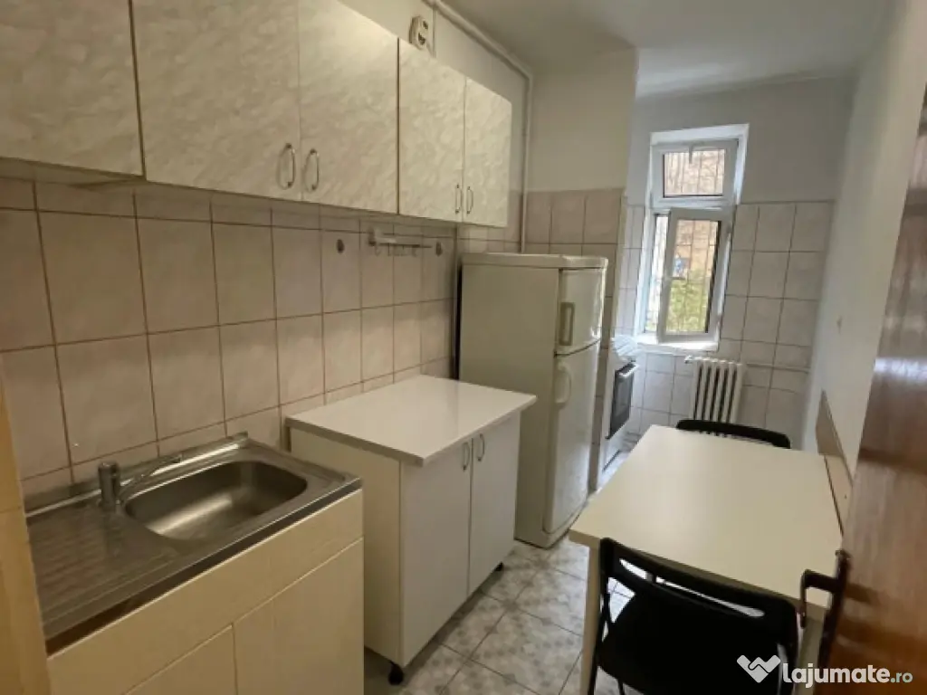 Brancoveanu parter decomandat 