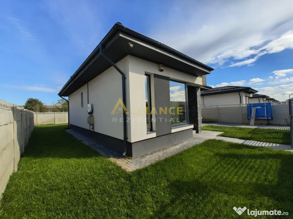 Casa individuala - 3 camere--PANOURI SOLARE 