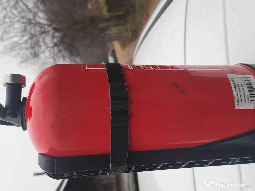 Stingător auto cu pulbere 2,5 kg 