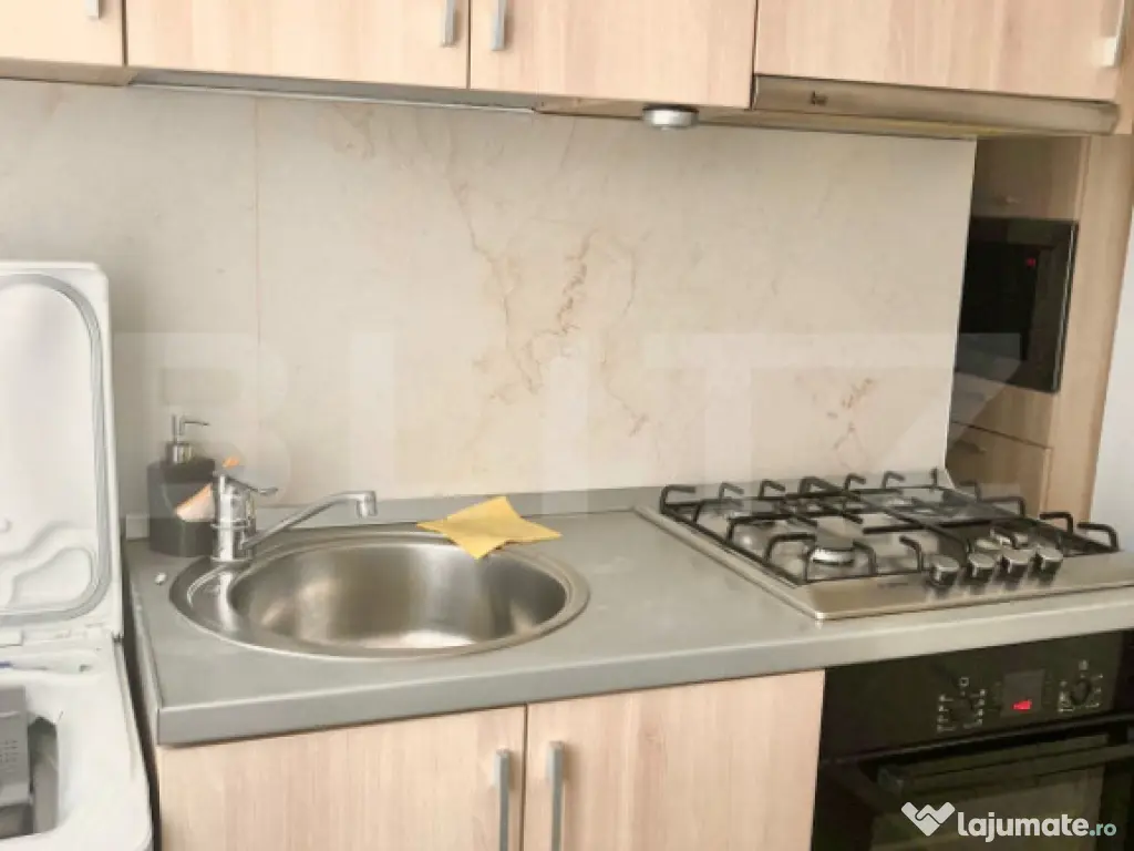 Apartament Centrul Civic , etajul 3 