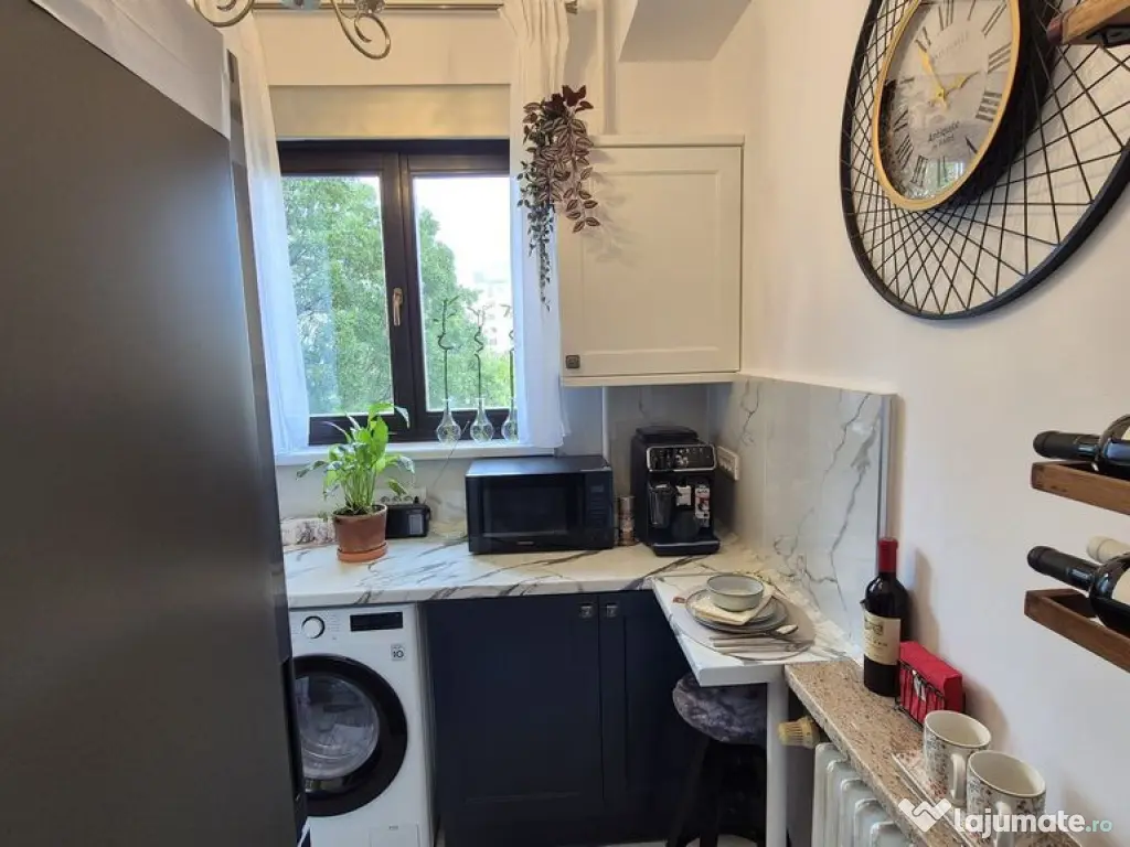 Garsonieră Modernă și Elegantă - Magheru - Romana 