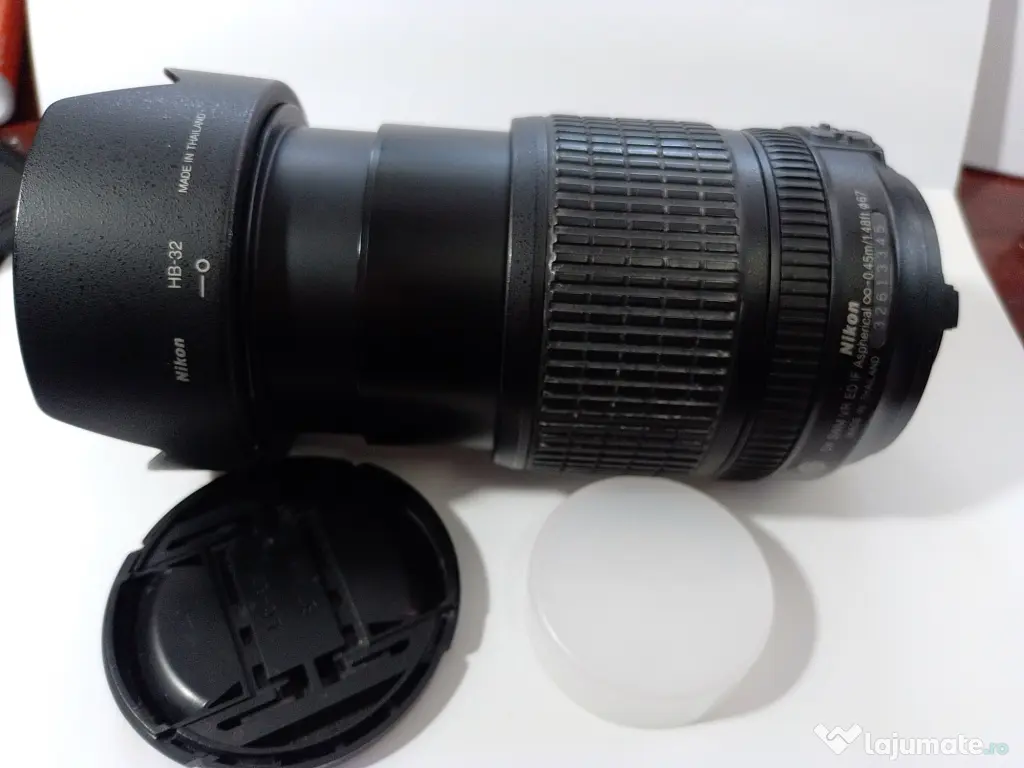 Obiectiv Nikon DX 18-105 mm 