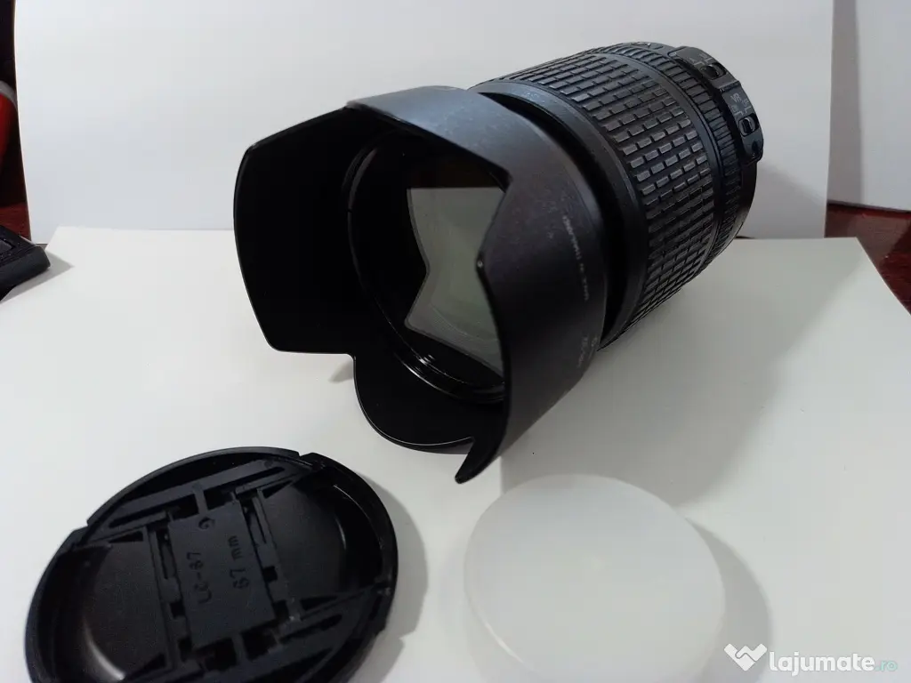 Obiectiv Nikon DX 18-105 mm 