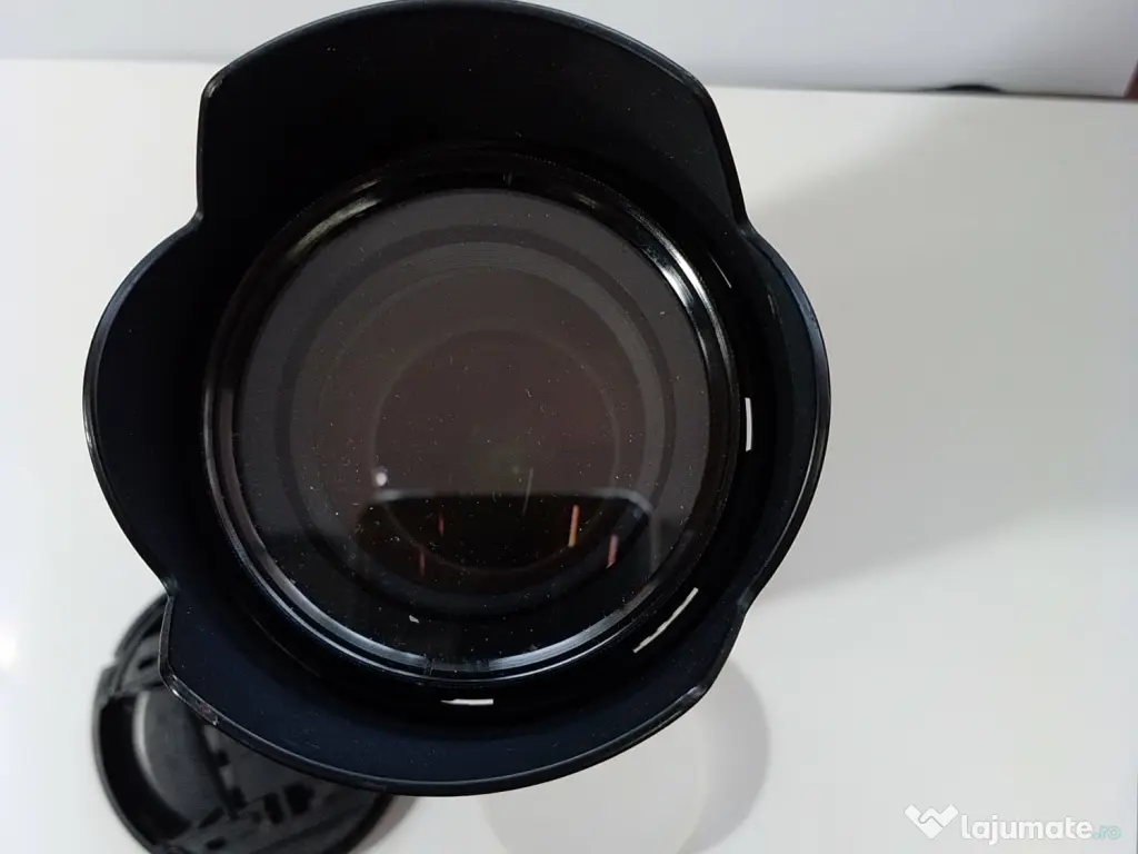 Obiectiv Nikon DX 18-105 mm 