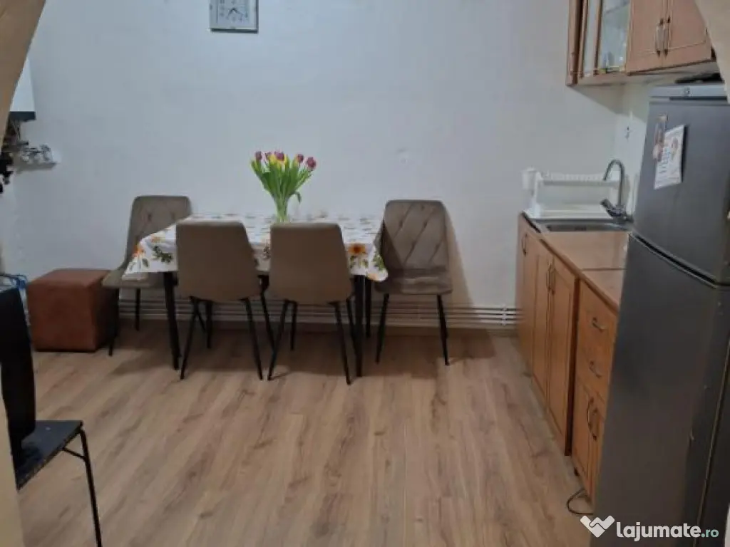 Apartament 4 Camere 80 mp Feldioara