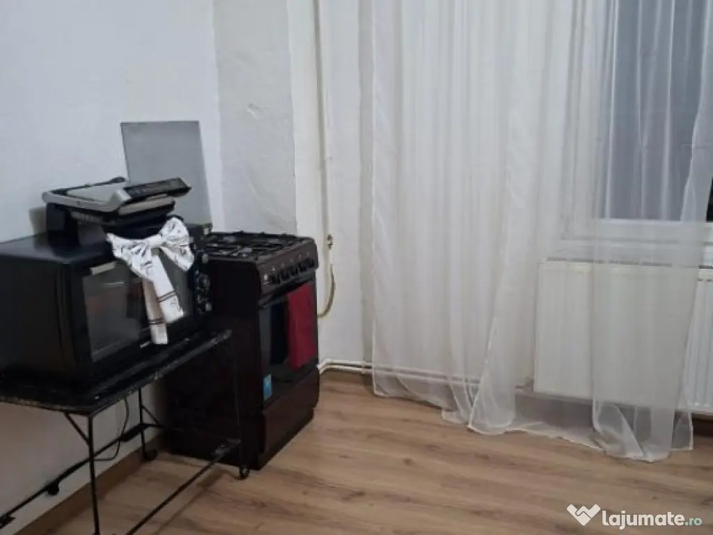 Apartament 4 Camere 80 mp Feldioara