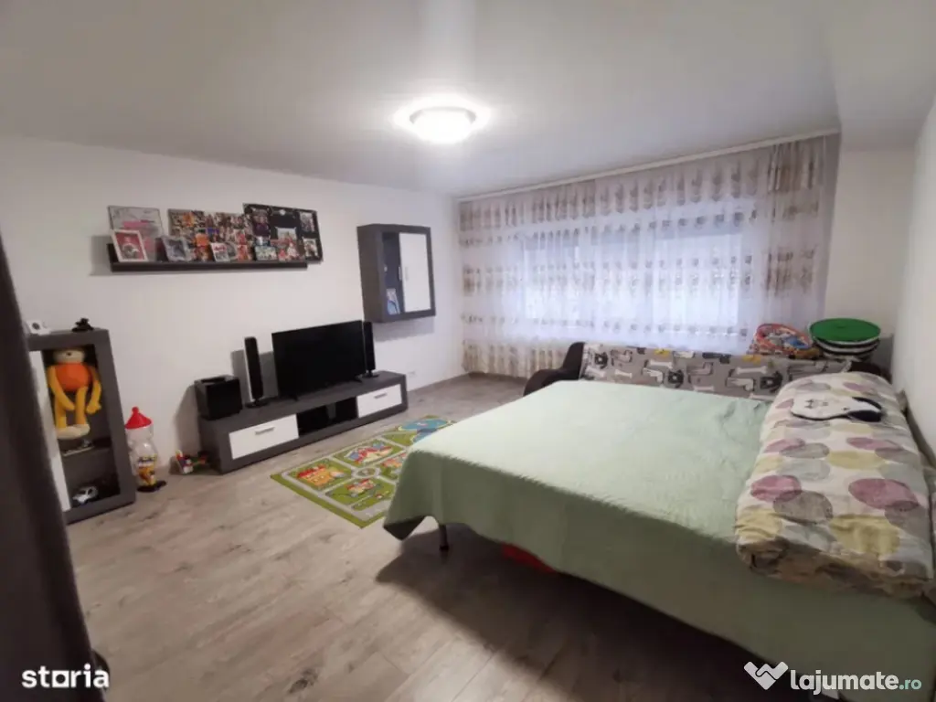 Apartament 2 camere, decomandat - zona Sacele 