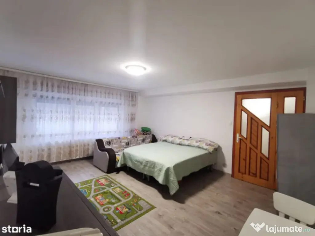 Apartament 2 camere, decomandat - zona Sacele 