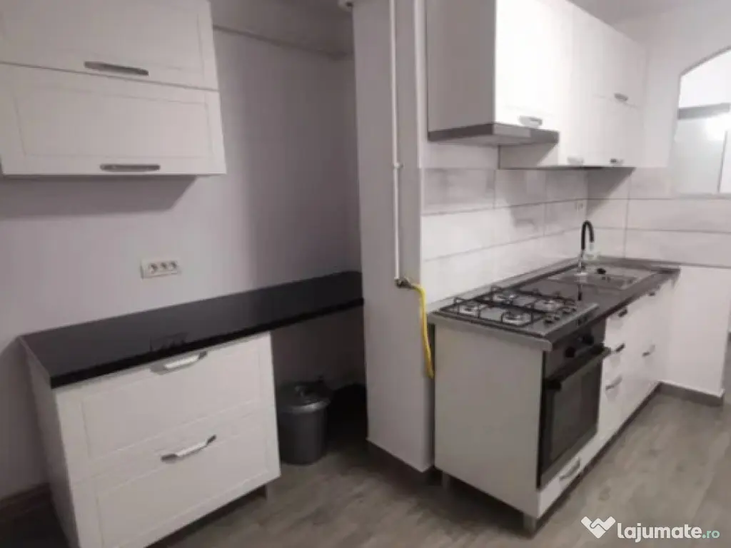 Apartament 2 camere, decomandat - zona Sacele 