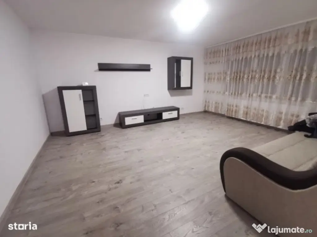 Apartament 2 camere, decomandat - zona Sacele 