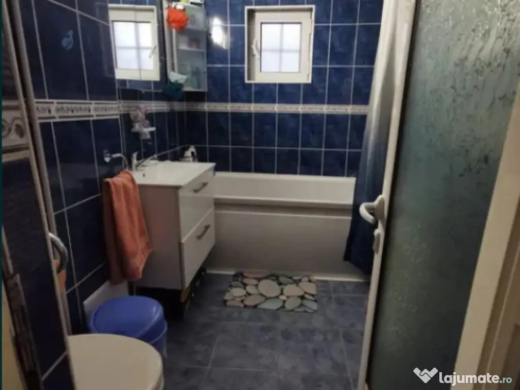 Apartament 2 camere, decomandat - zona Sacele 