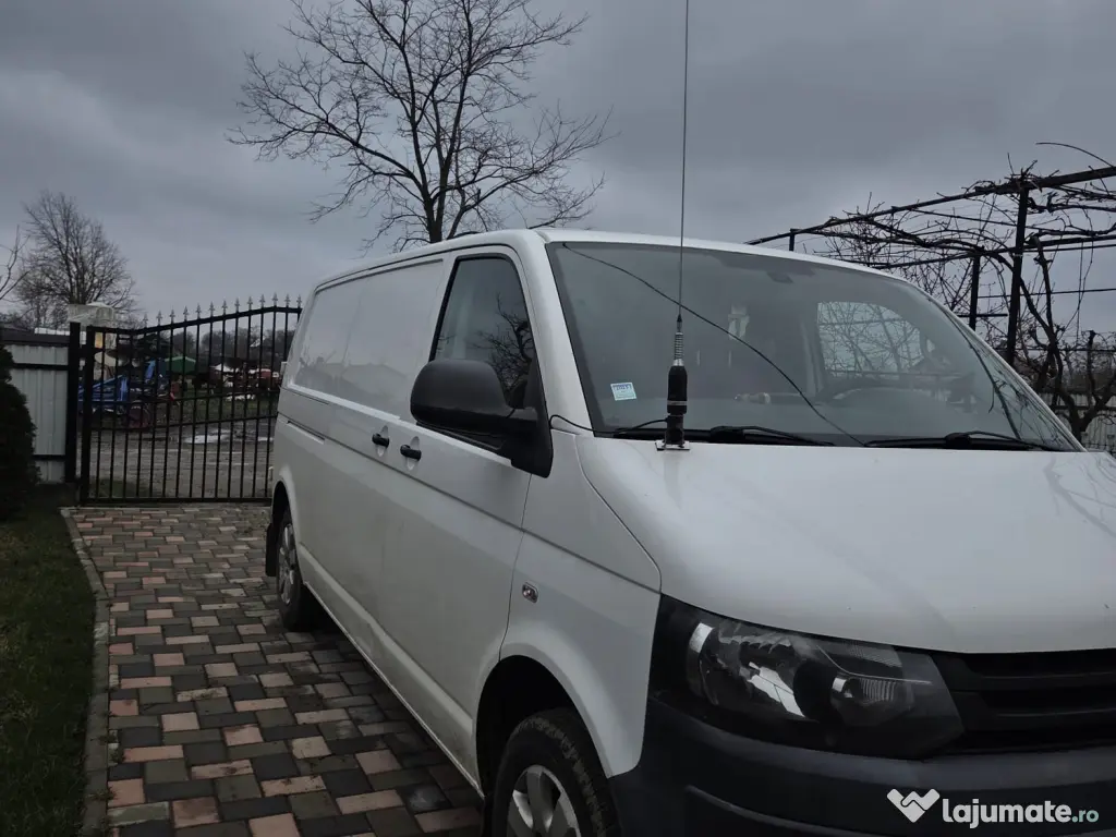 Vând Volkswagen transporter 