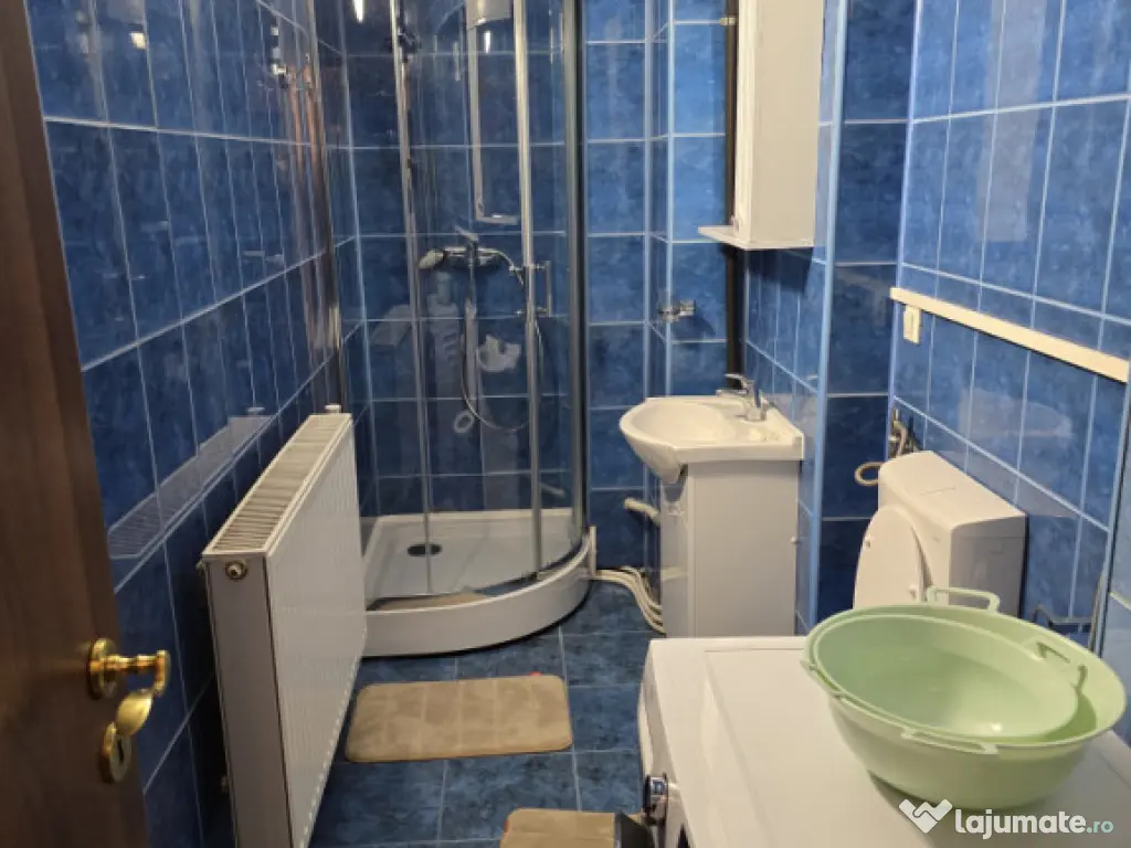 Apartament 3 camere central in condiție foarte buna etaj in 