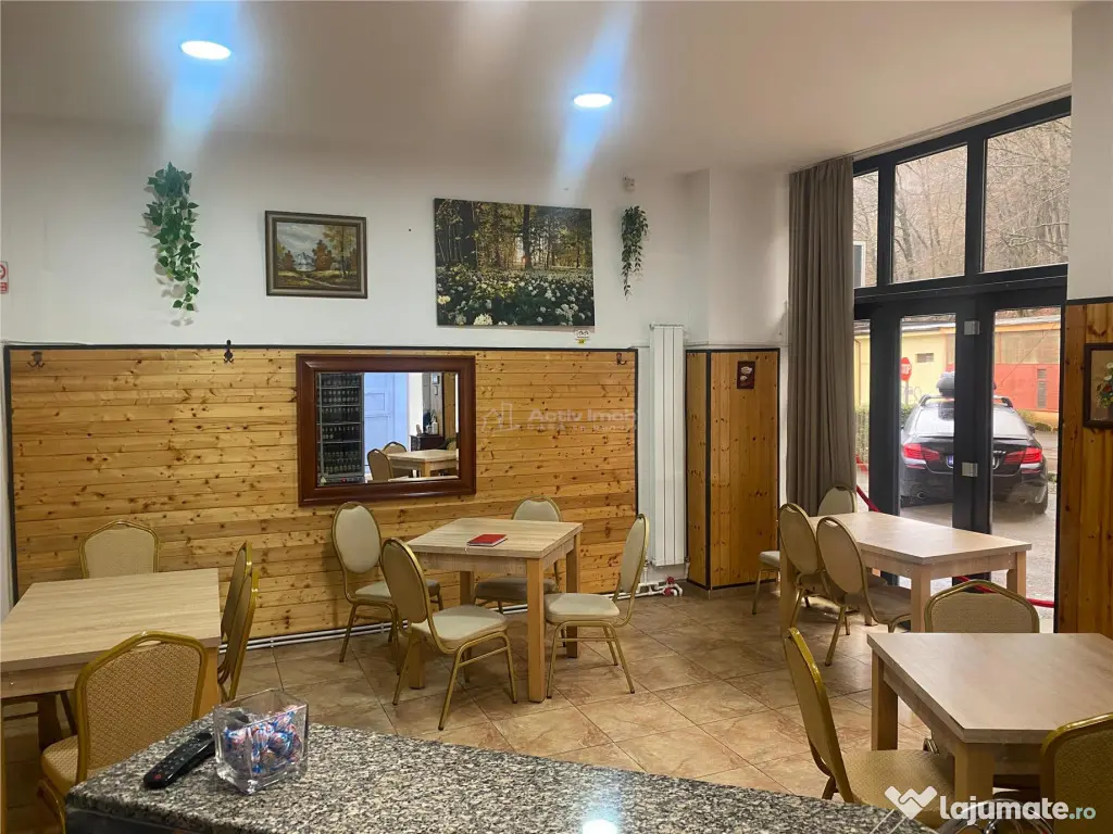 De spatiu comercial-ideal bar-cafenea-multiple activitati 