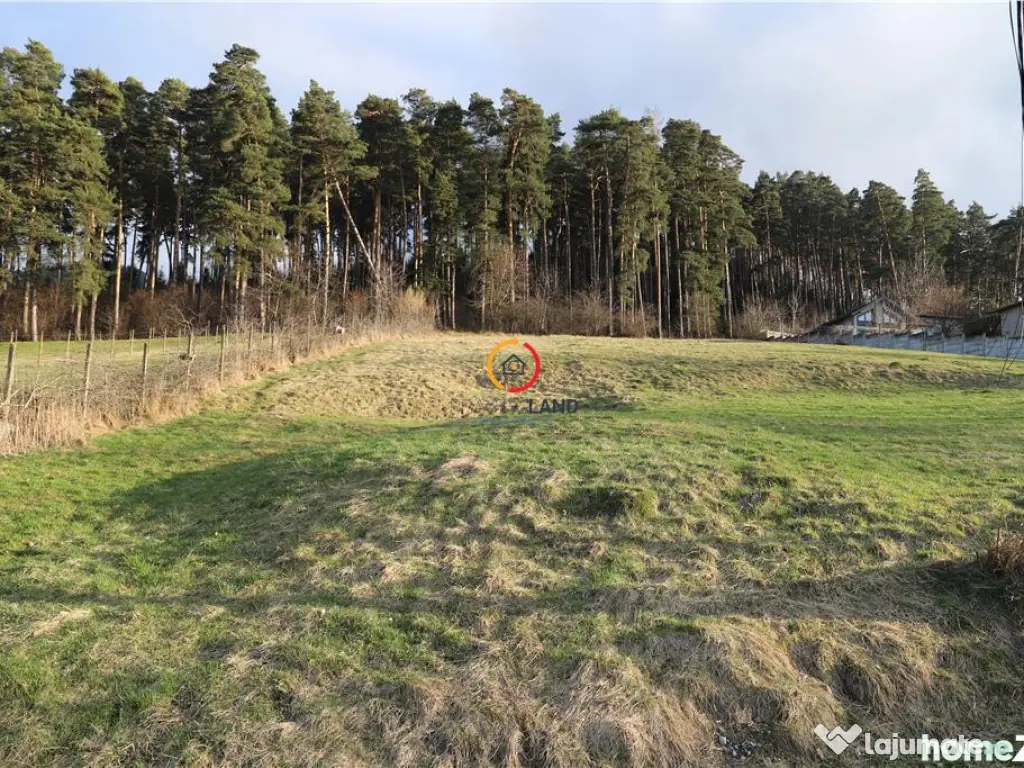 Teren insorit cu panorama deosebita 