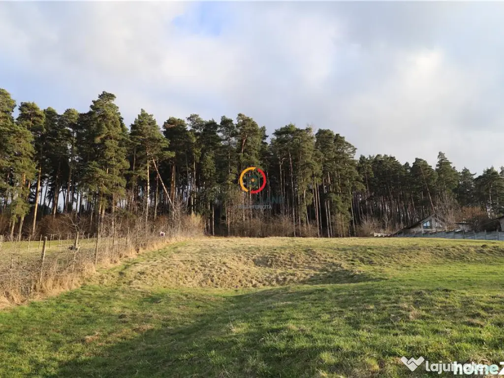 Teren insorit cu panorama deosebita 