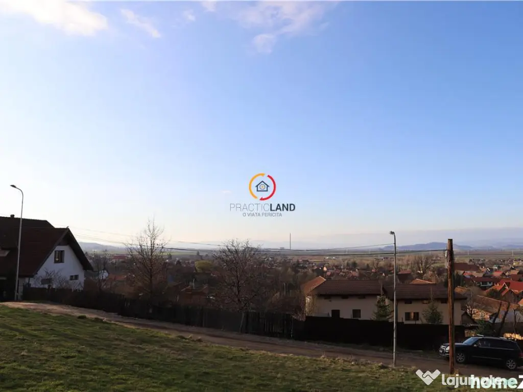 Teren insorit cu panorama deosebita 