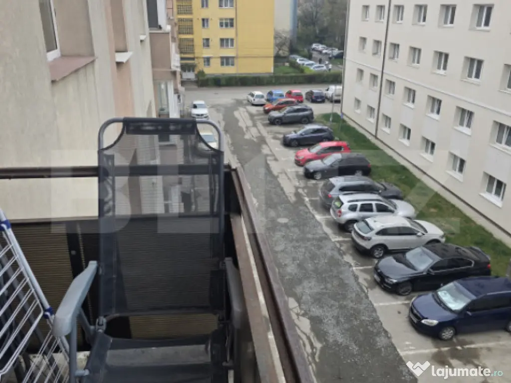 Apartament 3 Camere Decomandat | 68 mp Utili | Balcon pe Col 