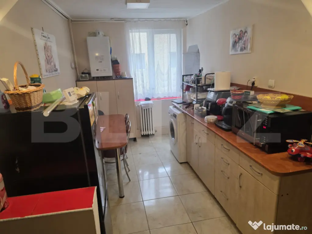 Apartament 3 Camere Decomandat | 68 mp Utili | Balcon pe Col 