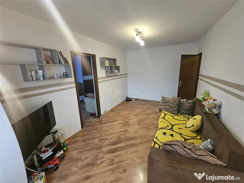 Resita, 2 Cam. Mobilat Utilat, Micro 3 