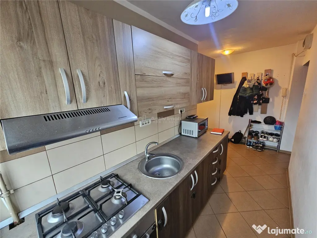 Resita, 2 Cam. Mobilat Utilat, Micro 3 