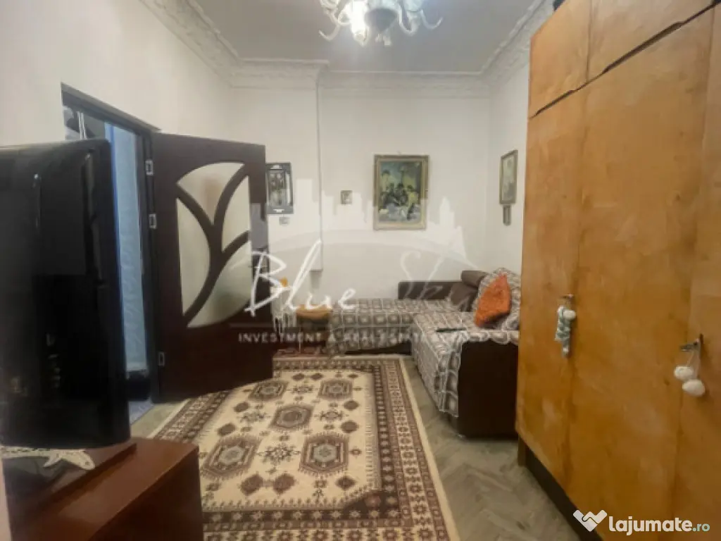 Casă interbelică - 5 camere, central, aproape de Liceul P 