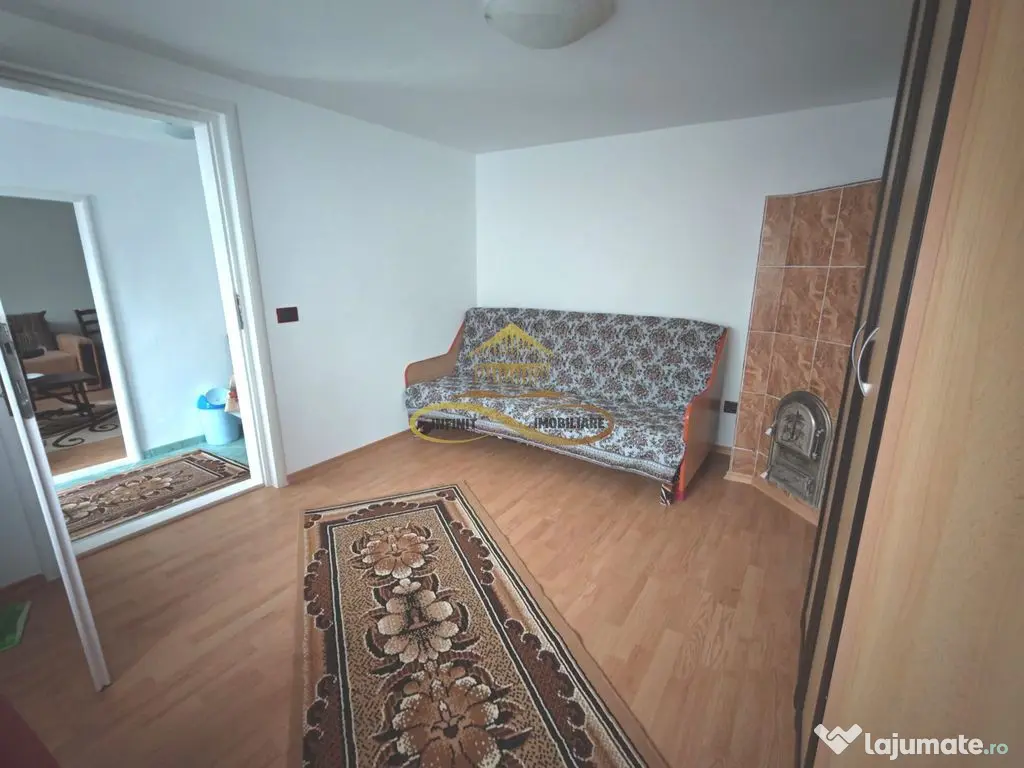 Casă din BCA, izolata, de vânzare în Parincea 