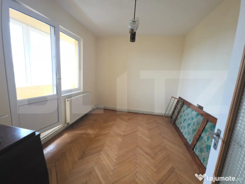 Apartament cu 3 camere Calea Sighisoarei 