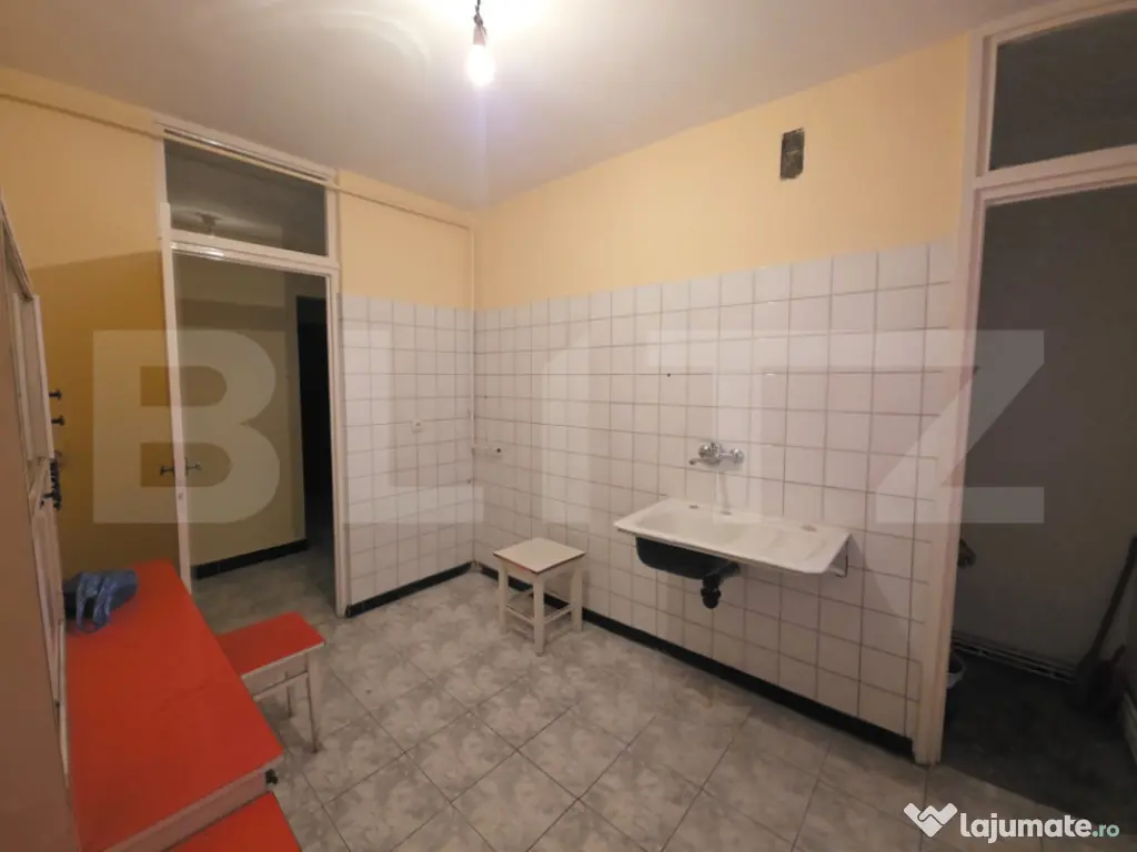 Apartament cu 3 camere Calea Sighisoarei 