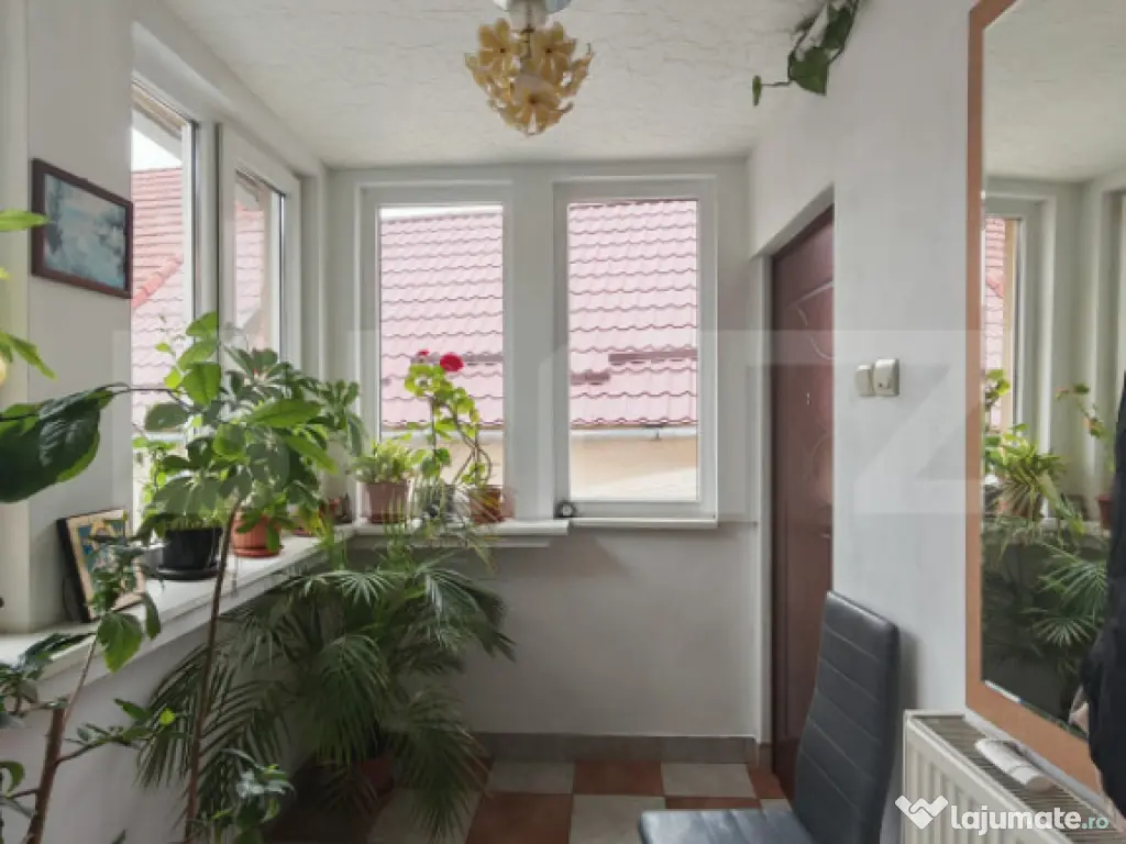 Casa 3 camere, 1079 mp teren, in zona Turda Noua 