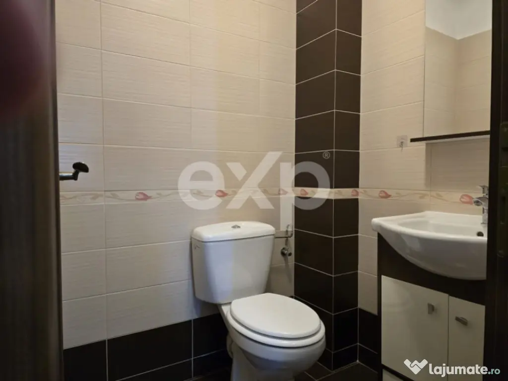 Apartament cu 3 camere de vânzare, cartier FIALD 