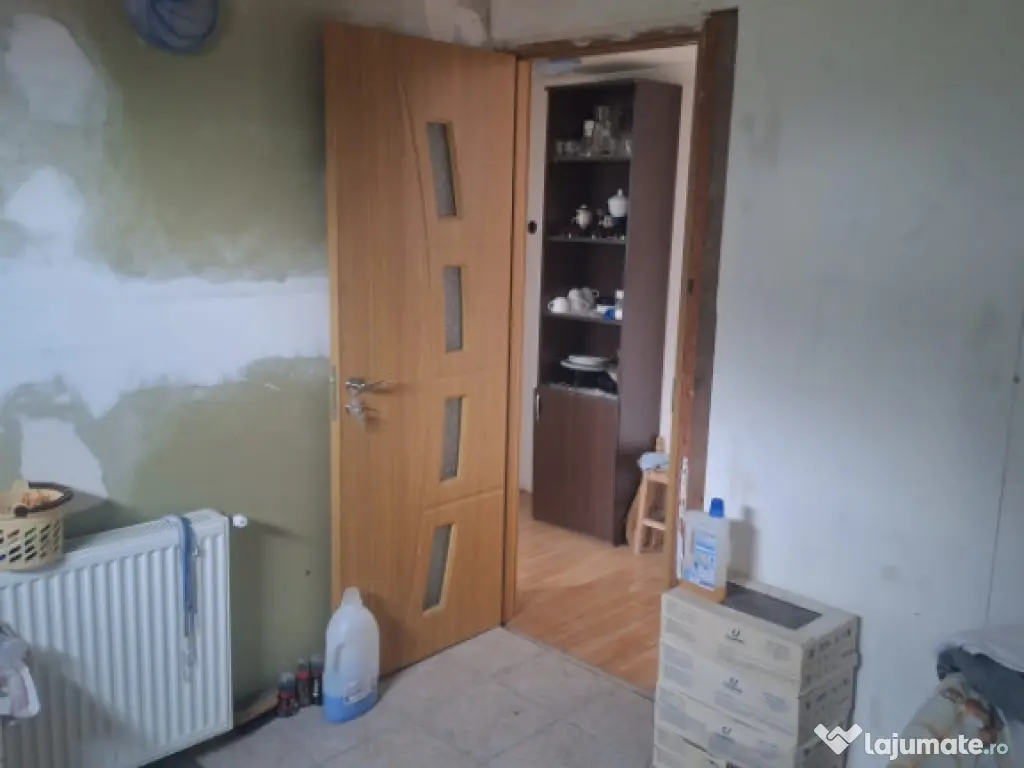 CASA SPATIOASA IN PLOIESTi– COMPARTIMENTARE EXCELENTA-ZONA 