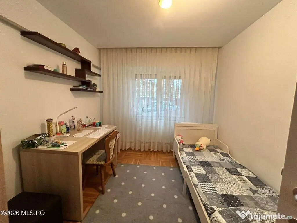 Apartament 3 camere de inchiriat Faleza Nord 